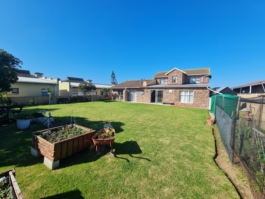 3 Bedroom Property for Sale in Wavecrest Eastern Cape